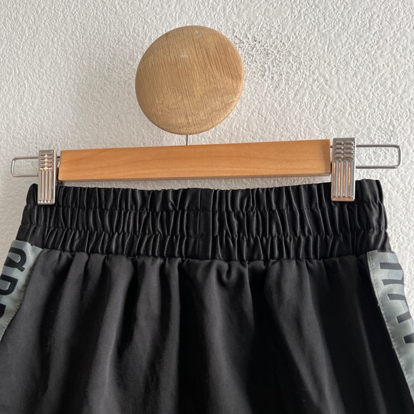 Han Kjobenhavn Sport Skirt - Picture 2 of 10